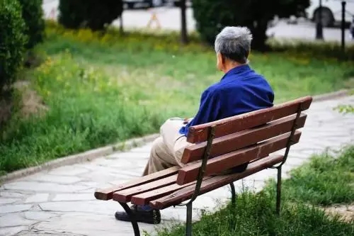 专家研讨：老年人再就业释放人口红利